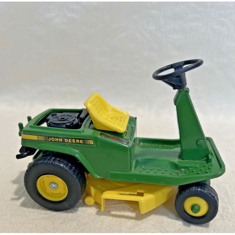 Vintage ERTL John Deere RX75 Rear Engine Riding Mower 1:12 Diecast Toy 5588 IH